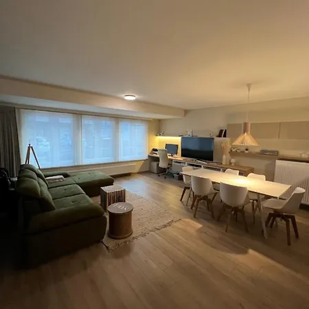 Beautiful 3 Bedroom Garden-appartment Near Knokke-strand Bar Knokke-Heist