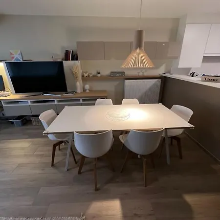Beautiful 3 Bedroom Garden-appartment Near Knokke-strand Bar Daire Knokke-Heist