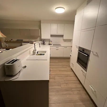 公寓 Beautiful 3 Bedroom Garden-appartment Near Knokke-strand Bar